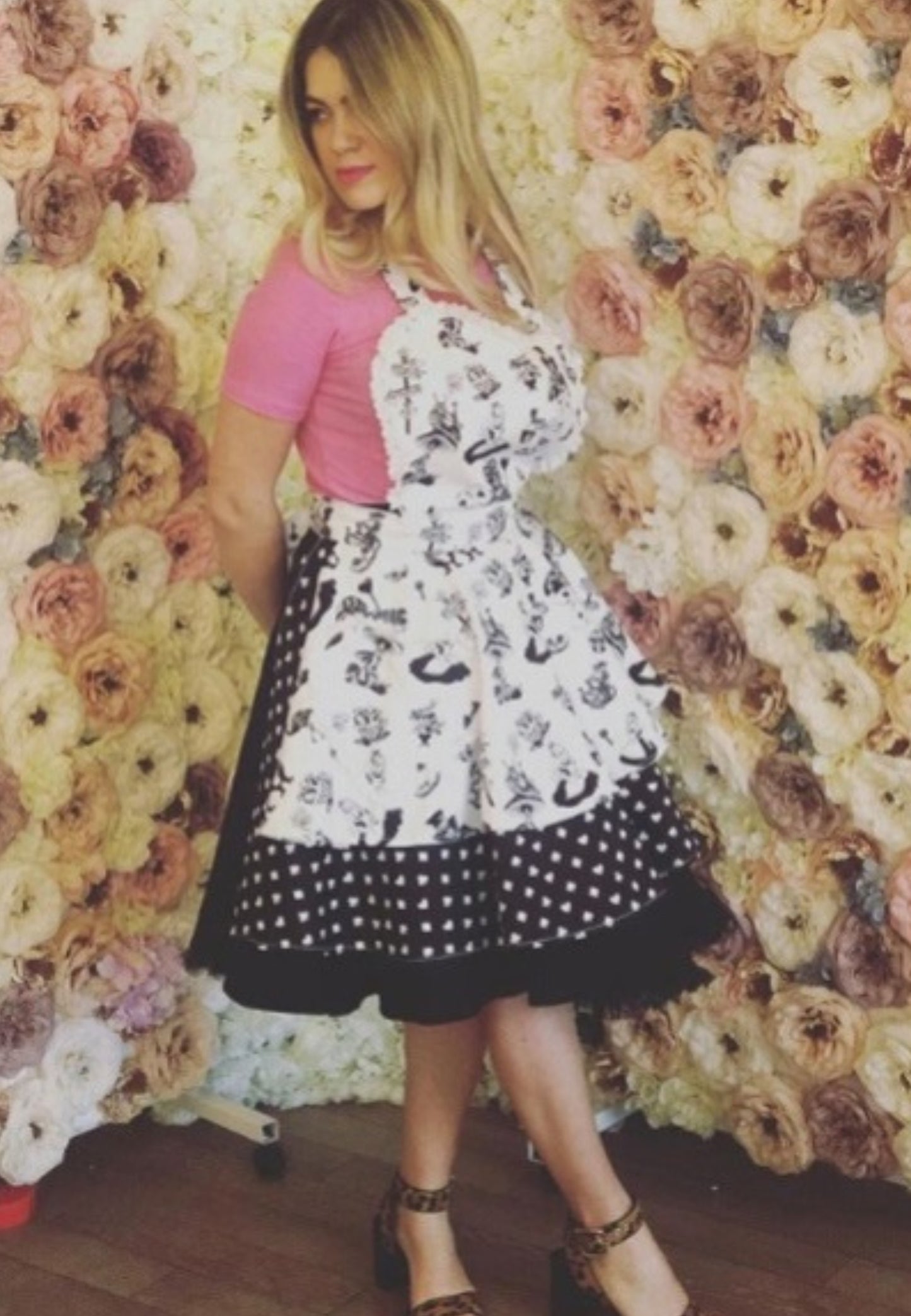 Alice in Wonderland Double Skirt Womens Sweetheart Apron