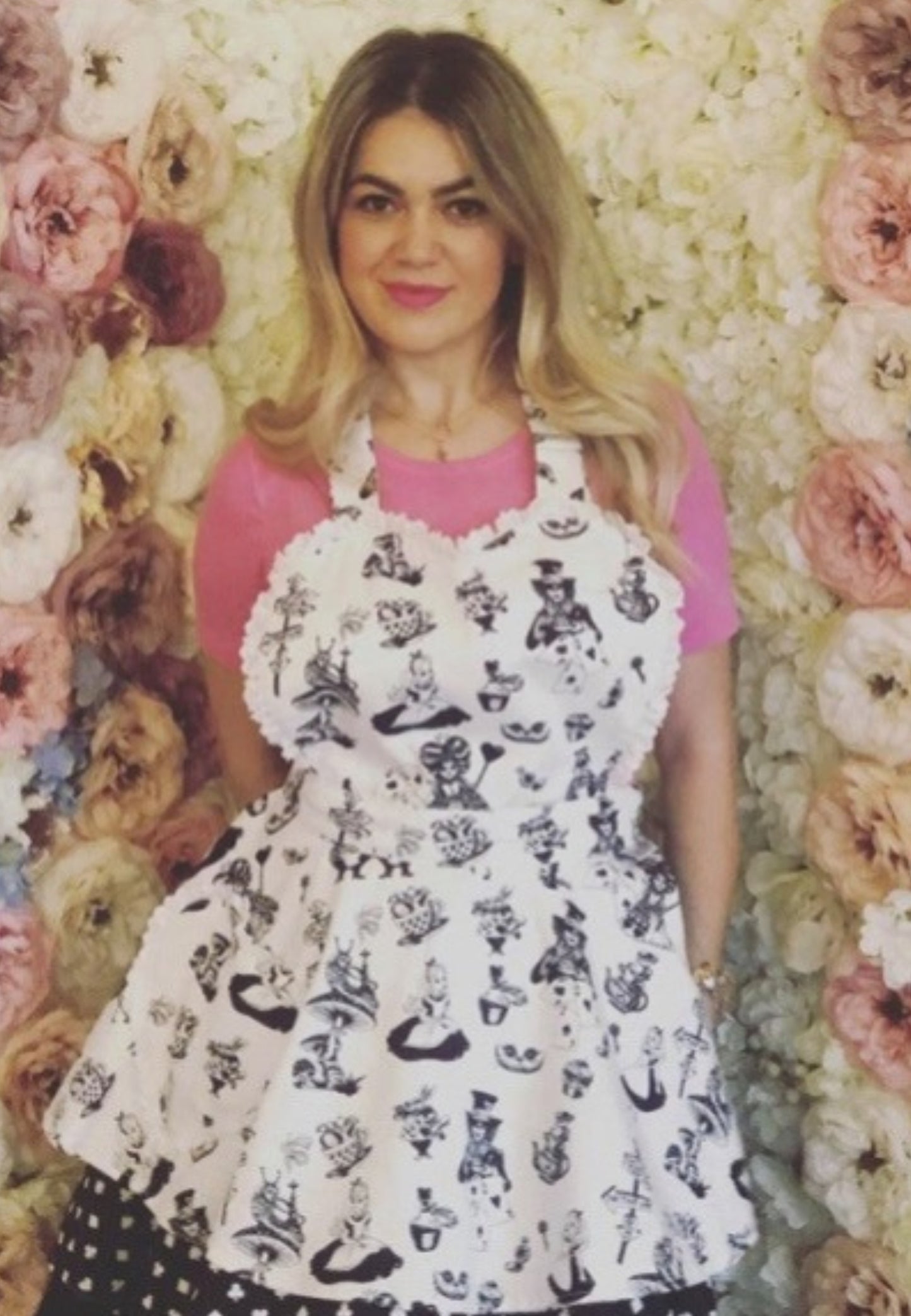 Alice in Wonderland Double Skirt Womens Sweetheart Apron