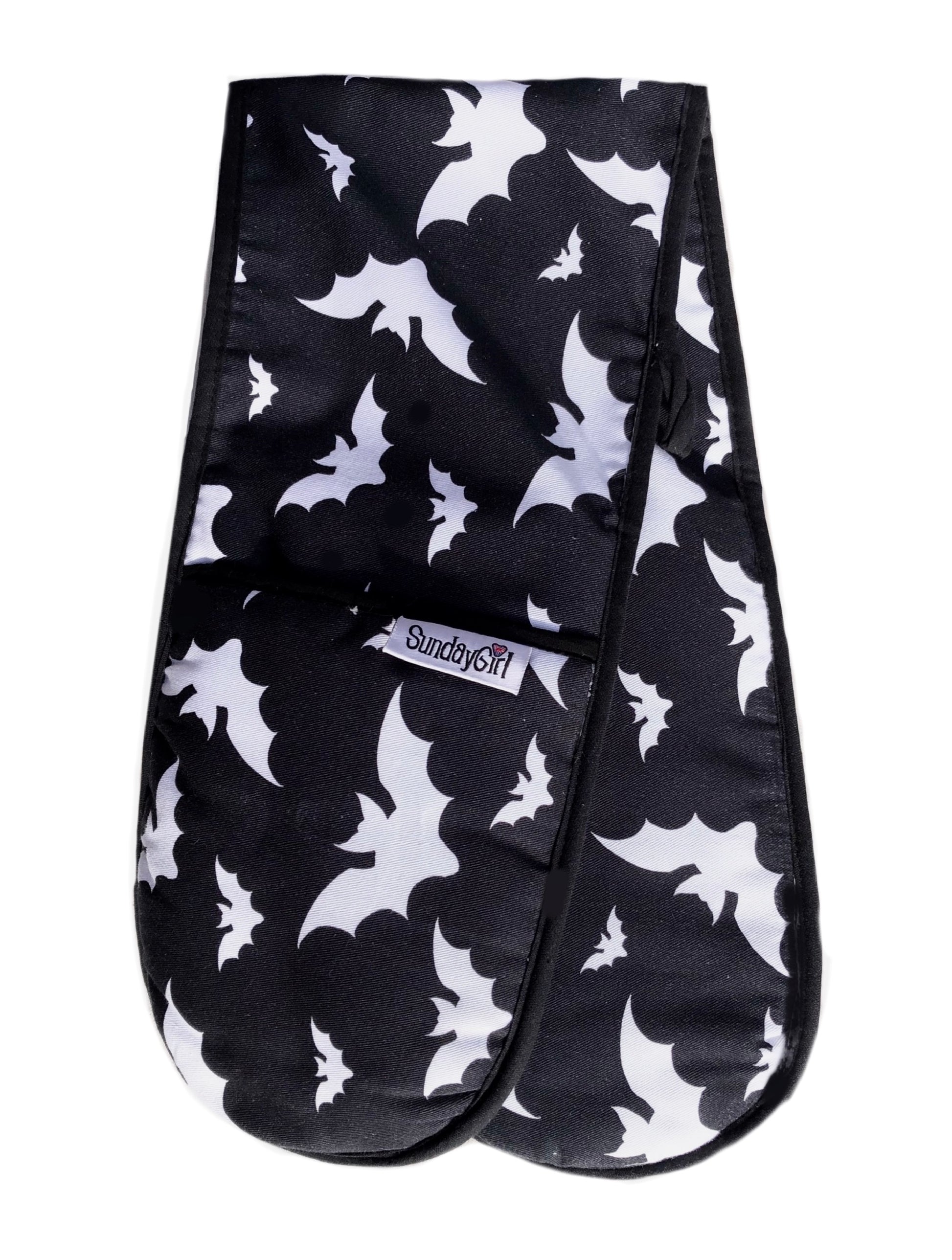 Black bat print oven gloves